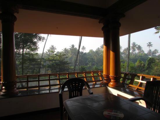 Bed and Breakfast Fool'S Paradise Alappuzha Экстерьер фото